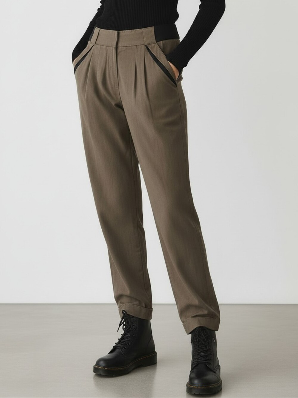 Numerous Viki Tapered Trousers Ankle Pants, Khaki / Black